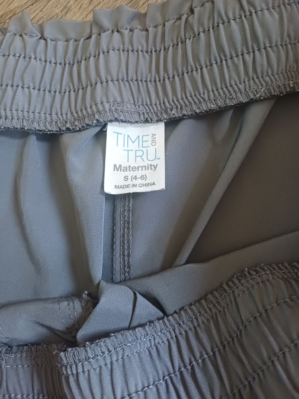 Lightweight Gray Maternity Joggers with Drawstring - Picture 2 of 4